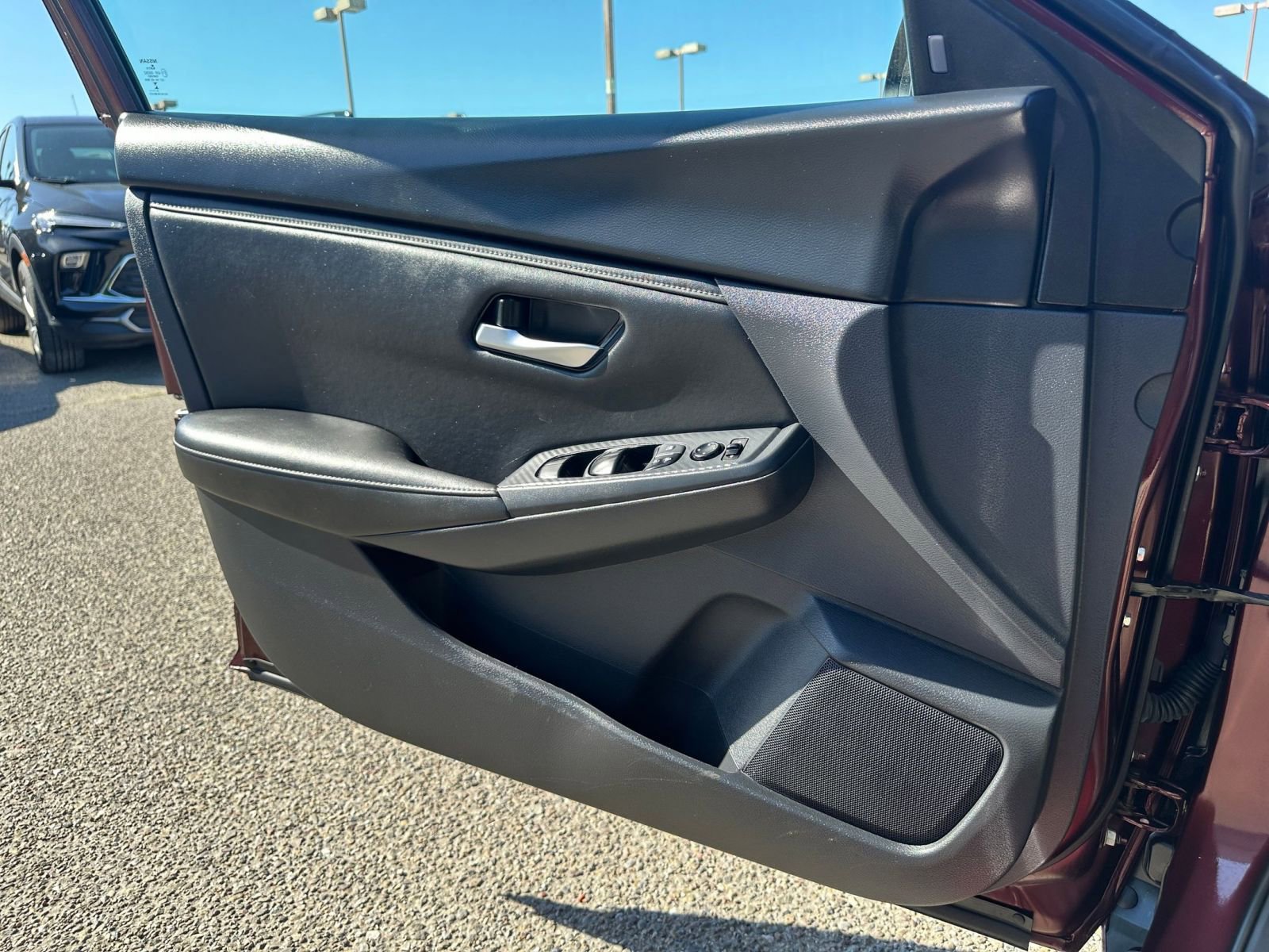 Used 2025 Nissan Sentra SV image 18