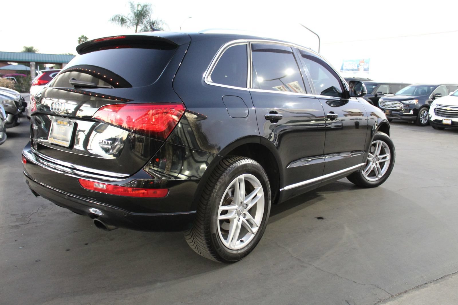 Used 2016 Audi Q5 2.0T Premium Plus w/ Technology Package AWD/4WD image 5