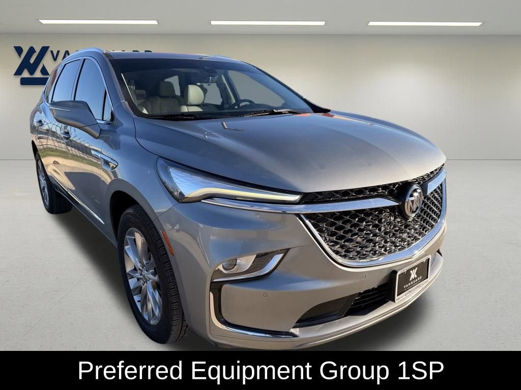 Used 2023 Buick Enclave Avenir FWD image 5