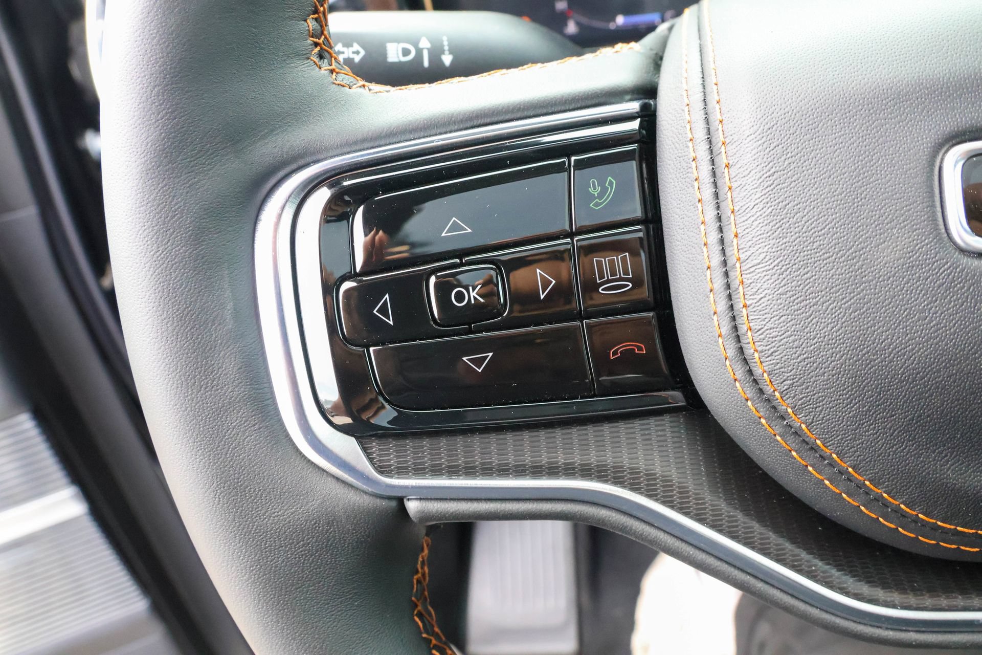 New 2026 Jeep Grand Wagoneer L Summit AWD/4WD image 30