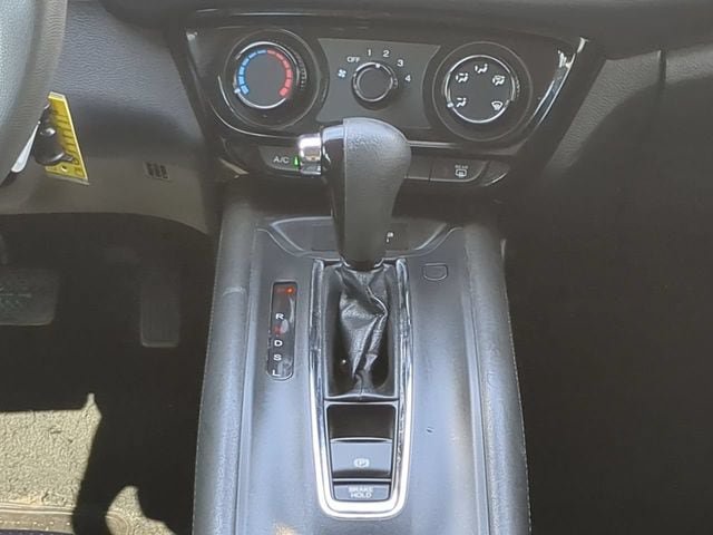 Used 2019 Honda HR-V LX image 18