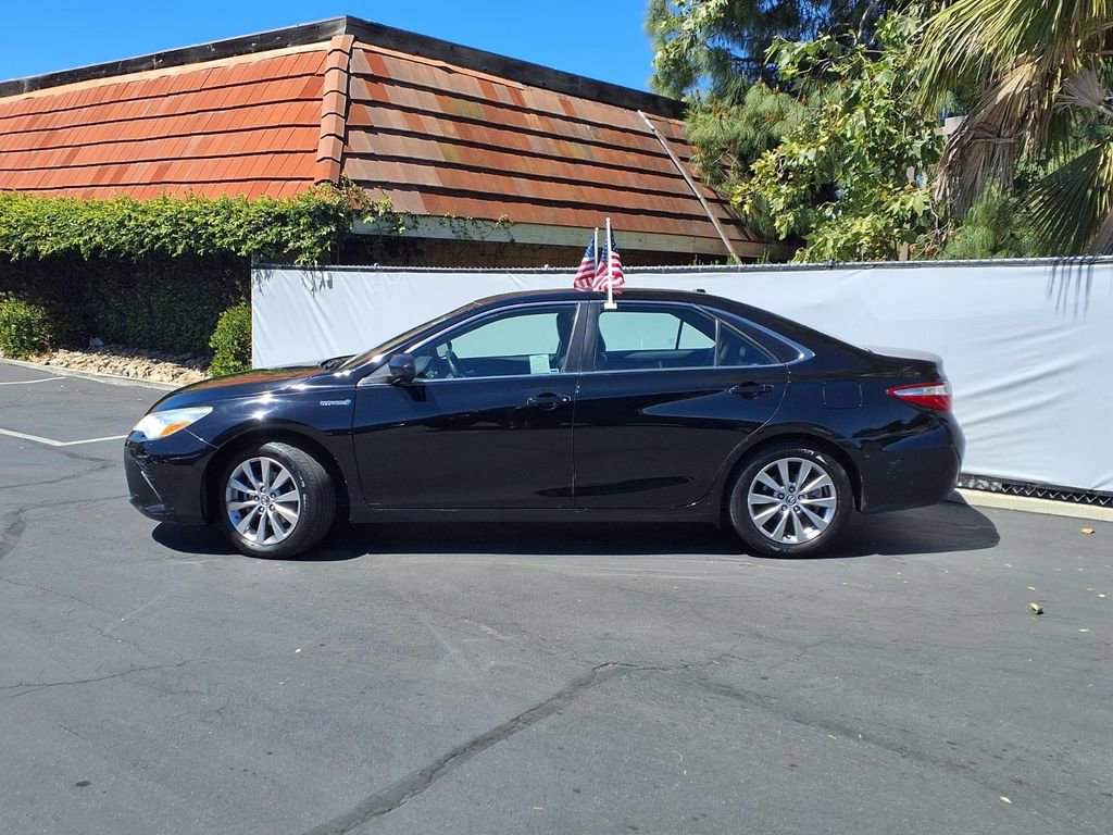 Used 2015 Toyota Camry XLE FWD image 3