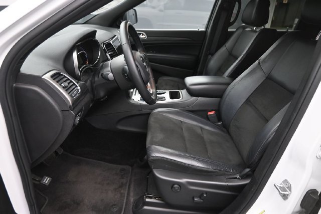 Used 2019 Jeep Grand Cherokee Altitude AWD/4WD image 10