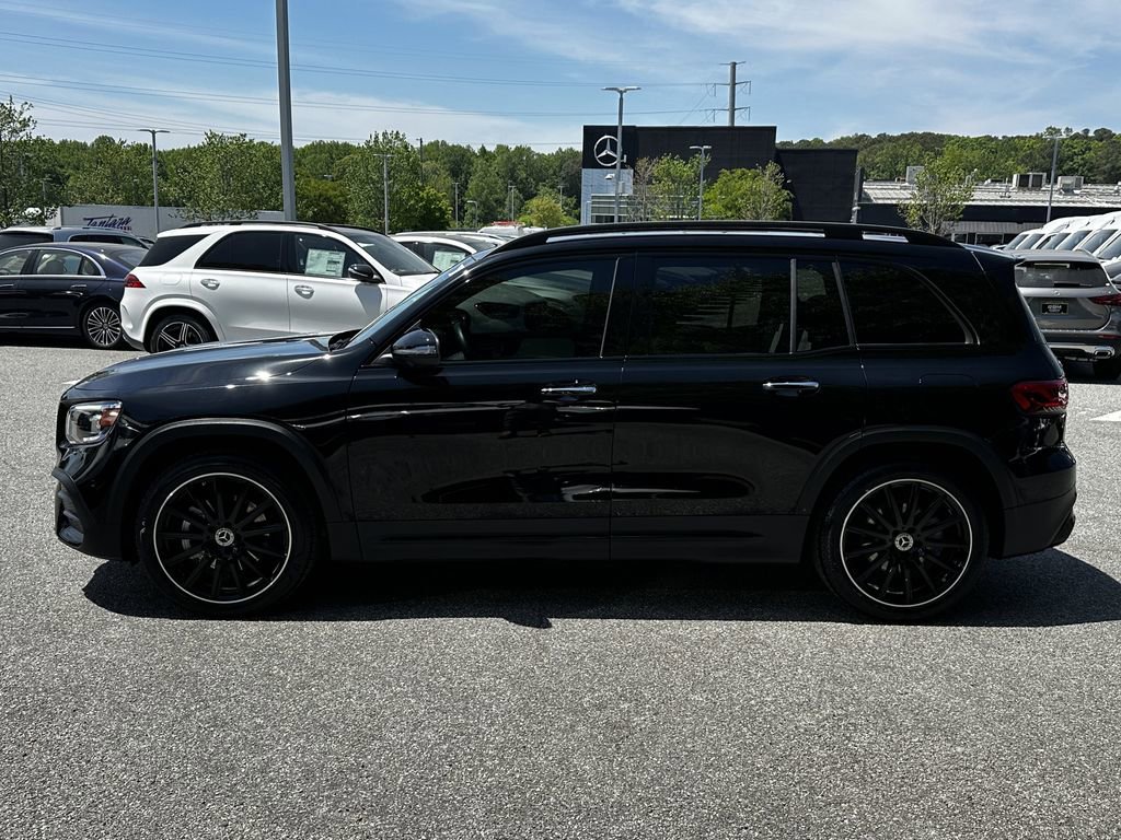 Certified 2023 Mercedes-Benz GLB 250 w/ AMG Line image 4