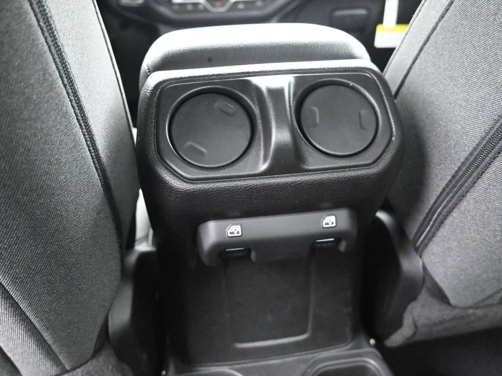 Used 2025 Jeep Gladiator Sport AWD/4WD image 15
