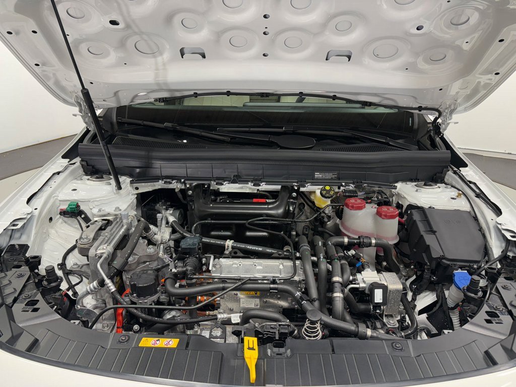 Certified 2024 Mercedes-Benz EQB 350 4MATIC SUV image 32