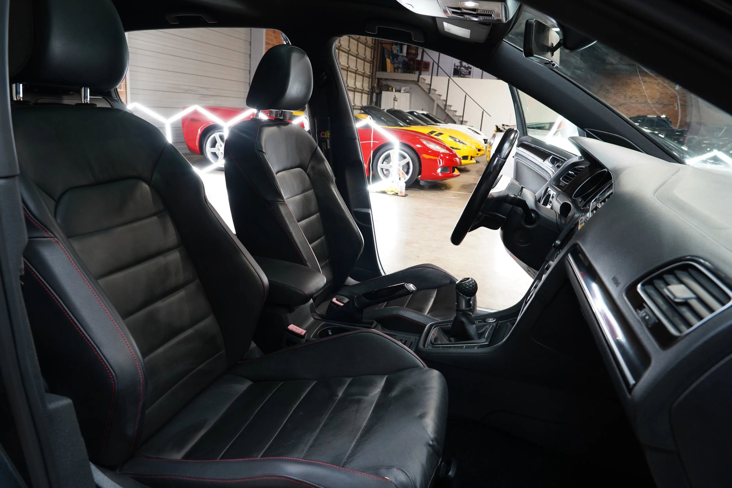 Used 2015 Volkswagen GTI Autobahn w/ Lighting Package (SEL) FWD image 47