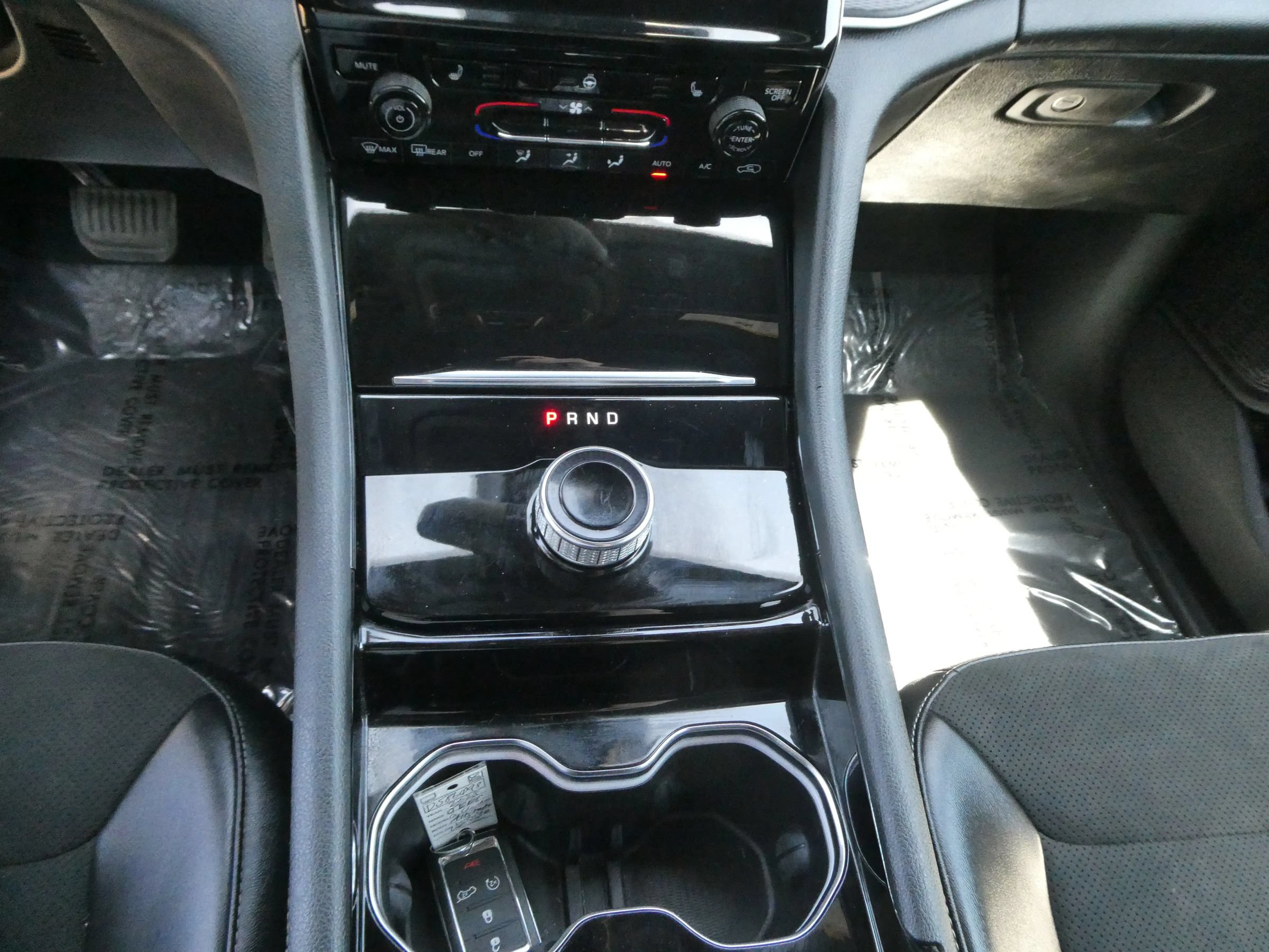Used 2023 Jeep Grand Cherokee Altitude AWD/4WD image 24