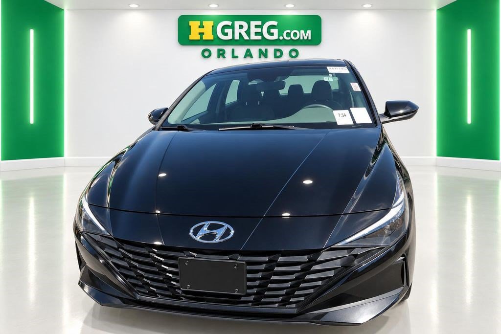 Used 2021 Hyundai Elantra SE FWD image 7
