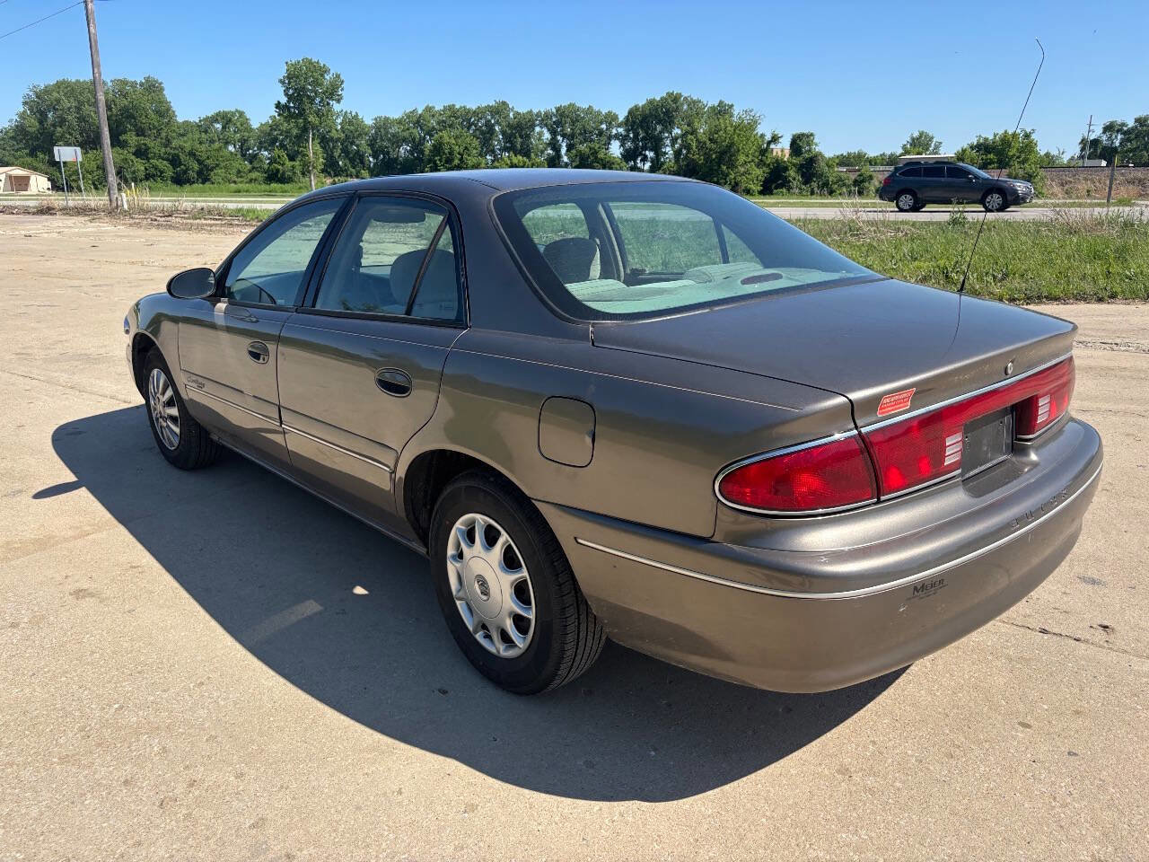 Used 2002 Buick Century Custom FWD image 9