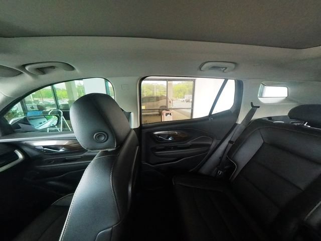 Used 2020 GMC Terrain Denali w/ LPO, Floor Liner Package FWD image 33