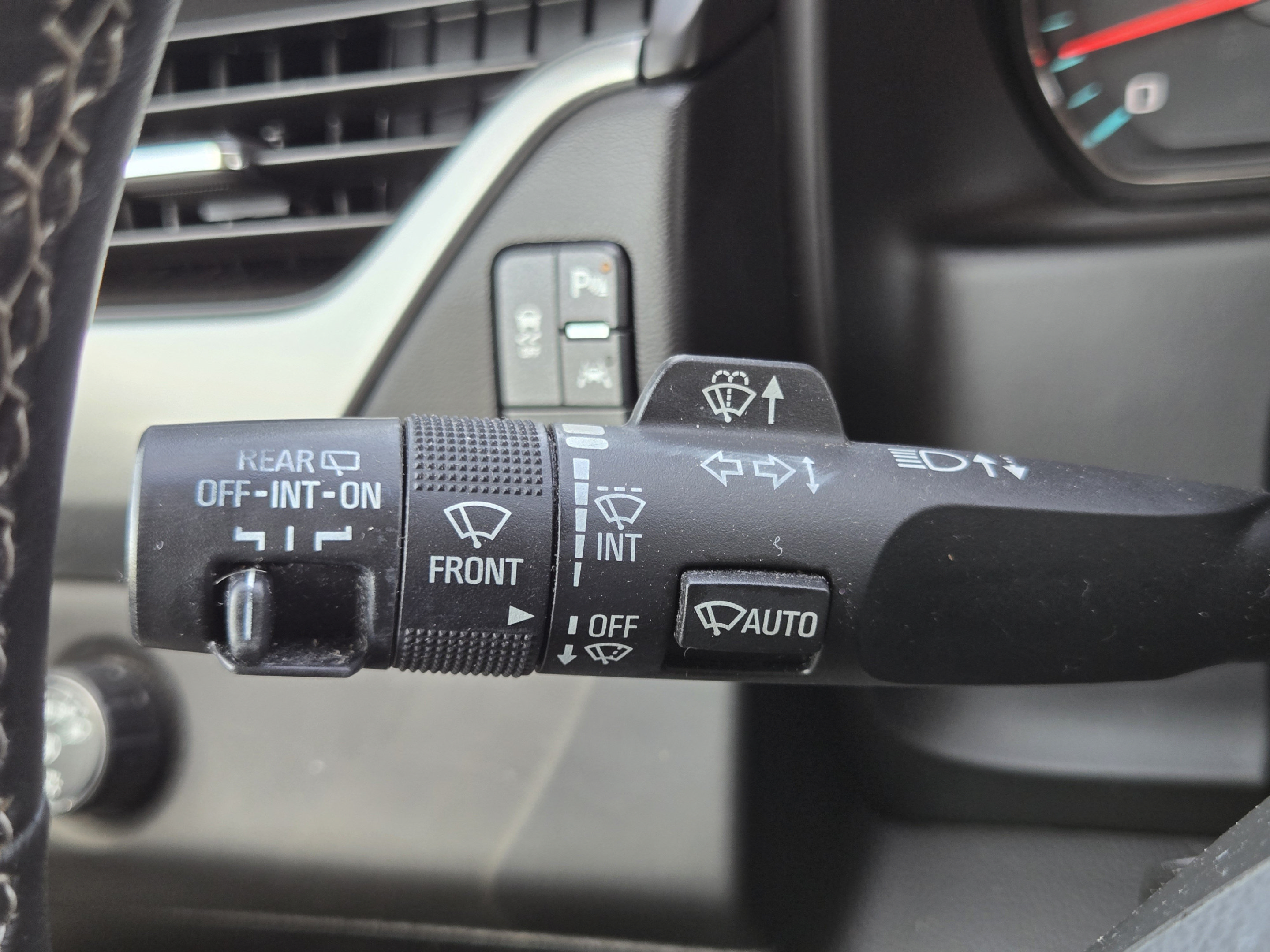 Used 2017 Chevrolet Suburban Premier RWD image 18