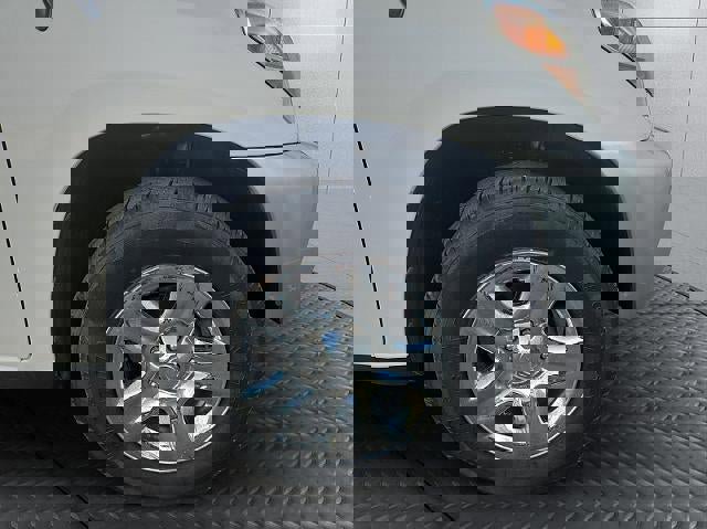 Used 2004 Toyota RAV4 4d SUV FWD AT image 24