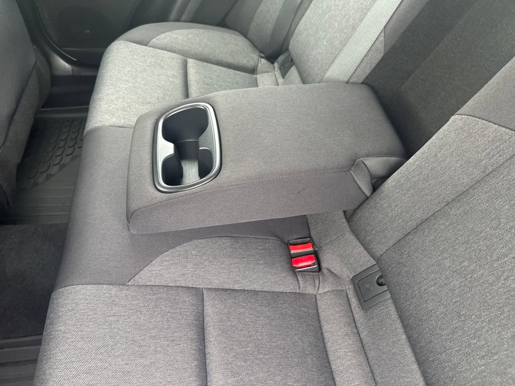 Used 2025 Toyota Camry LE w/ Convenience Package image 34