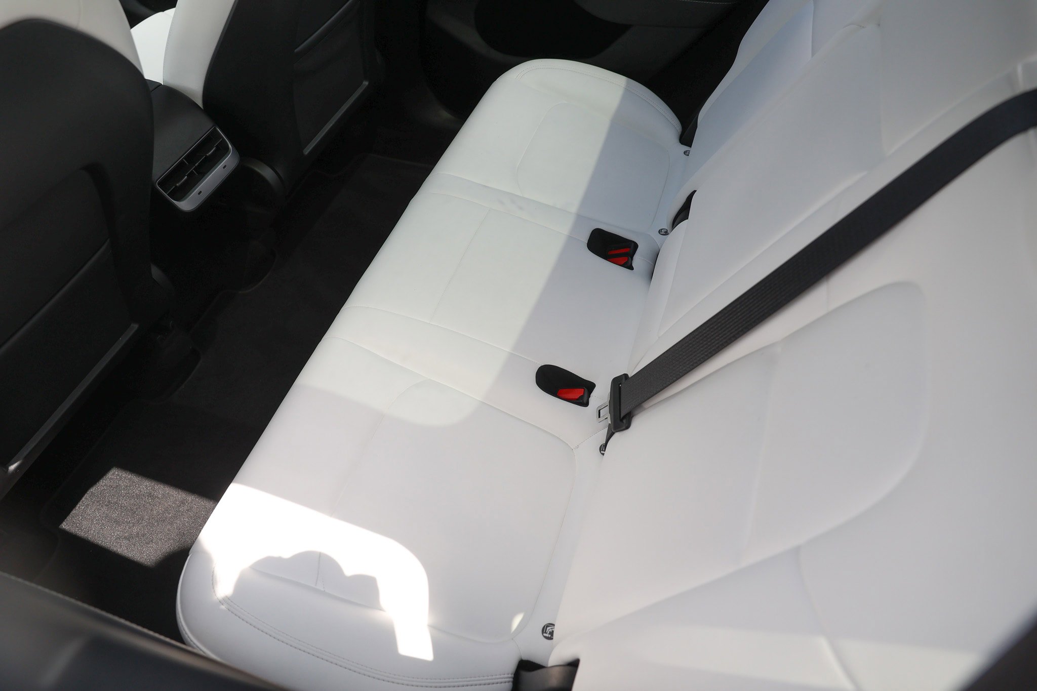 Used 2024 Tesla Model Y Long Range AWD/4WD image 14