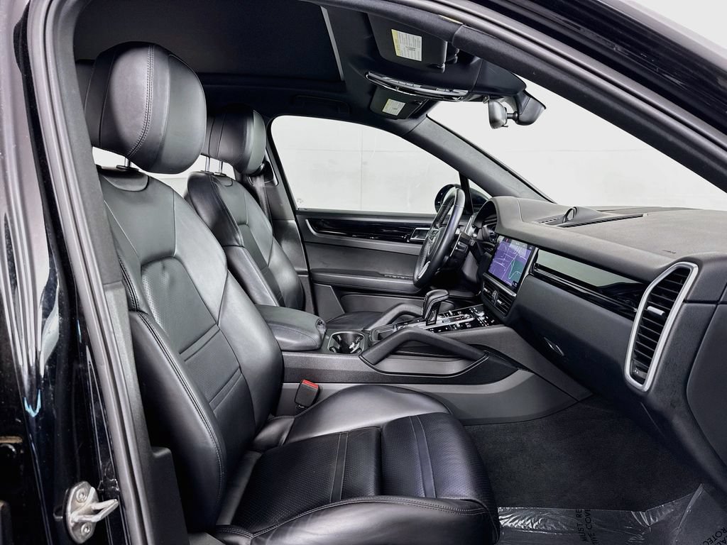 Used 2020 Porsche Cayenne AWD/4WD image 37