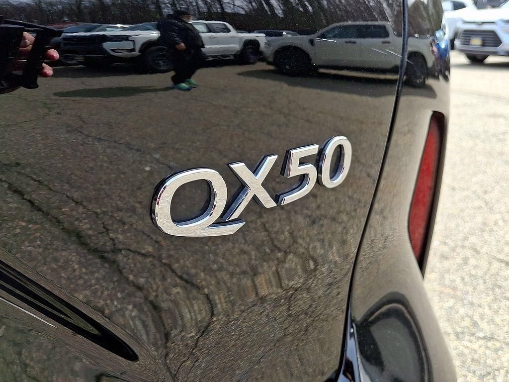 Used 2023 INFINITI QX50 Luxe AWD/4WD image 31