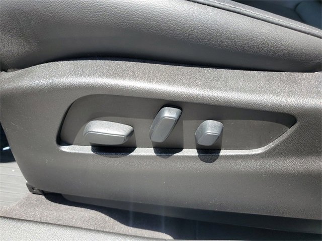 Used 2019 Cadillac XT4 Premium Luxury w/ Driver Awareness Package image 19