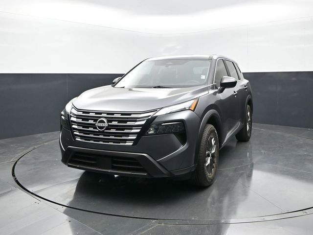 Used 2025 Nissan Rogue S FWD image 4