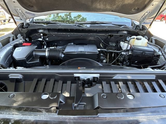 Used 2024 GMC Sierra 2500 AT4 w/ Technology Package AWD/4WD image 30