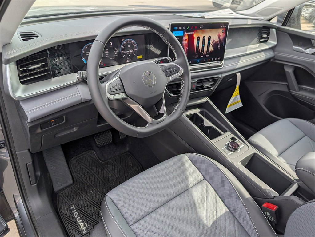 New 2026 Volkswagen Tiguan SE image 14