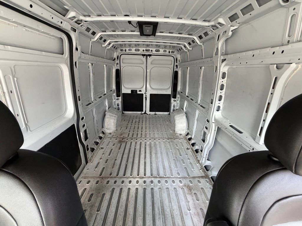 Used 2025 RAM ProMaster 2500 w/ Convenience Group image 23