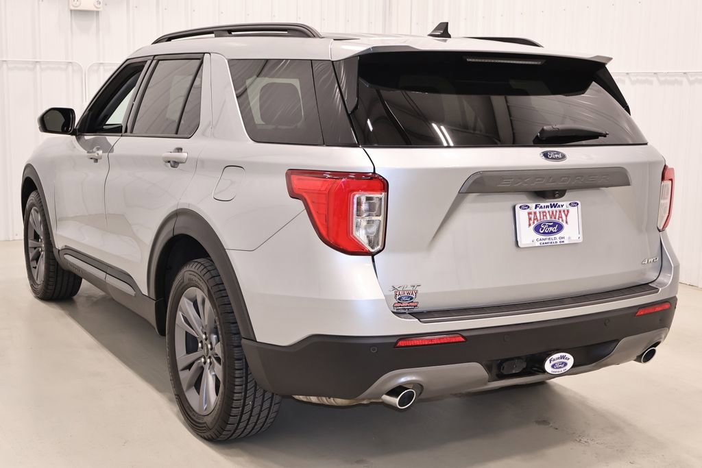 Certified 2023 Ford Explorer XLT w/ Equipment Group 202A image 8