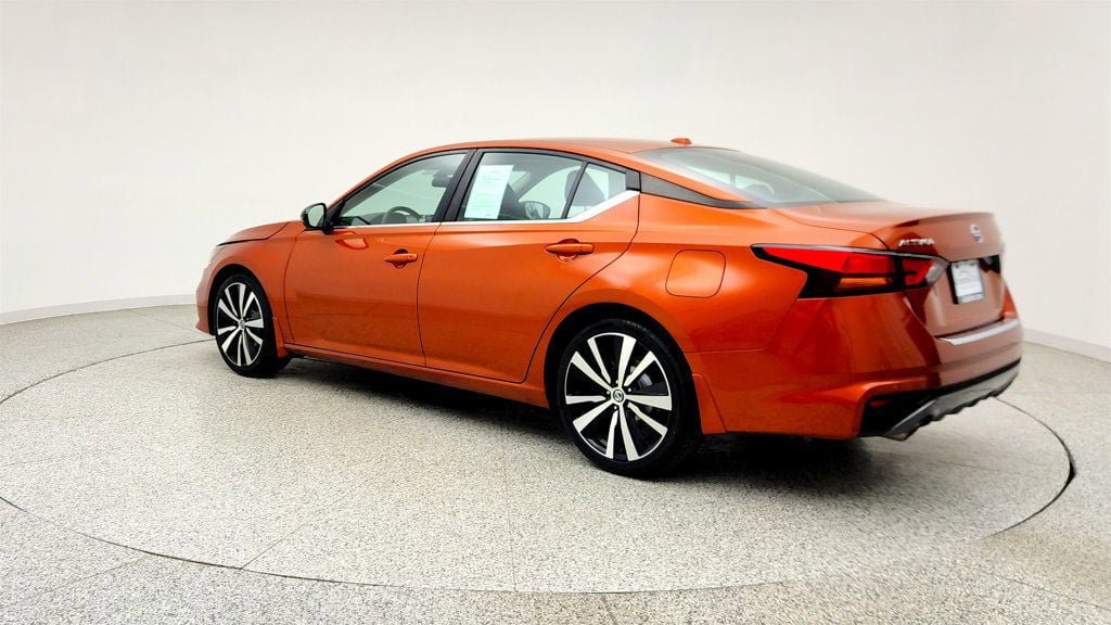 Used 2022 Nissan Altima 2.5 SR FWD image 7