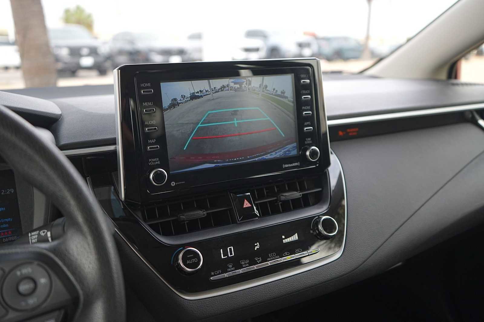 Used 2021 Toyota Corolla LE FWD image 25