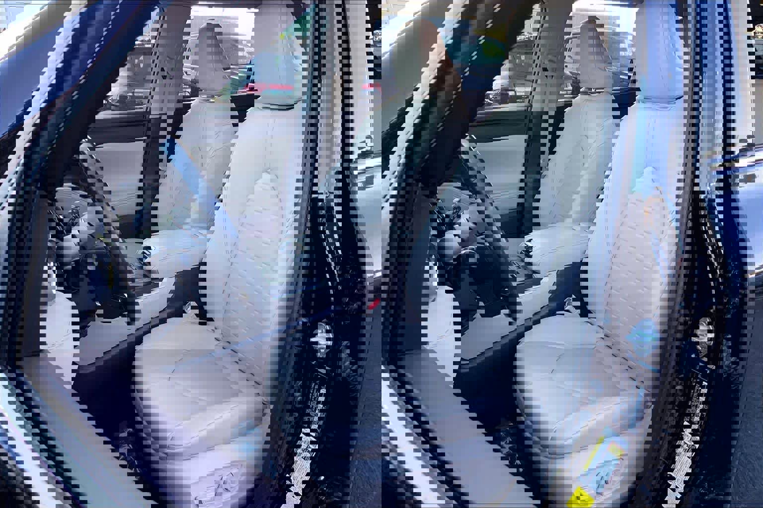 Used 2021 Toyota Highlander XLE image 8