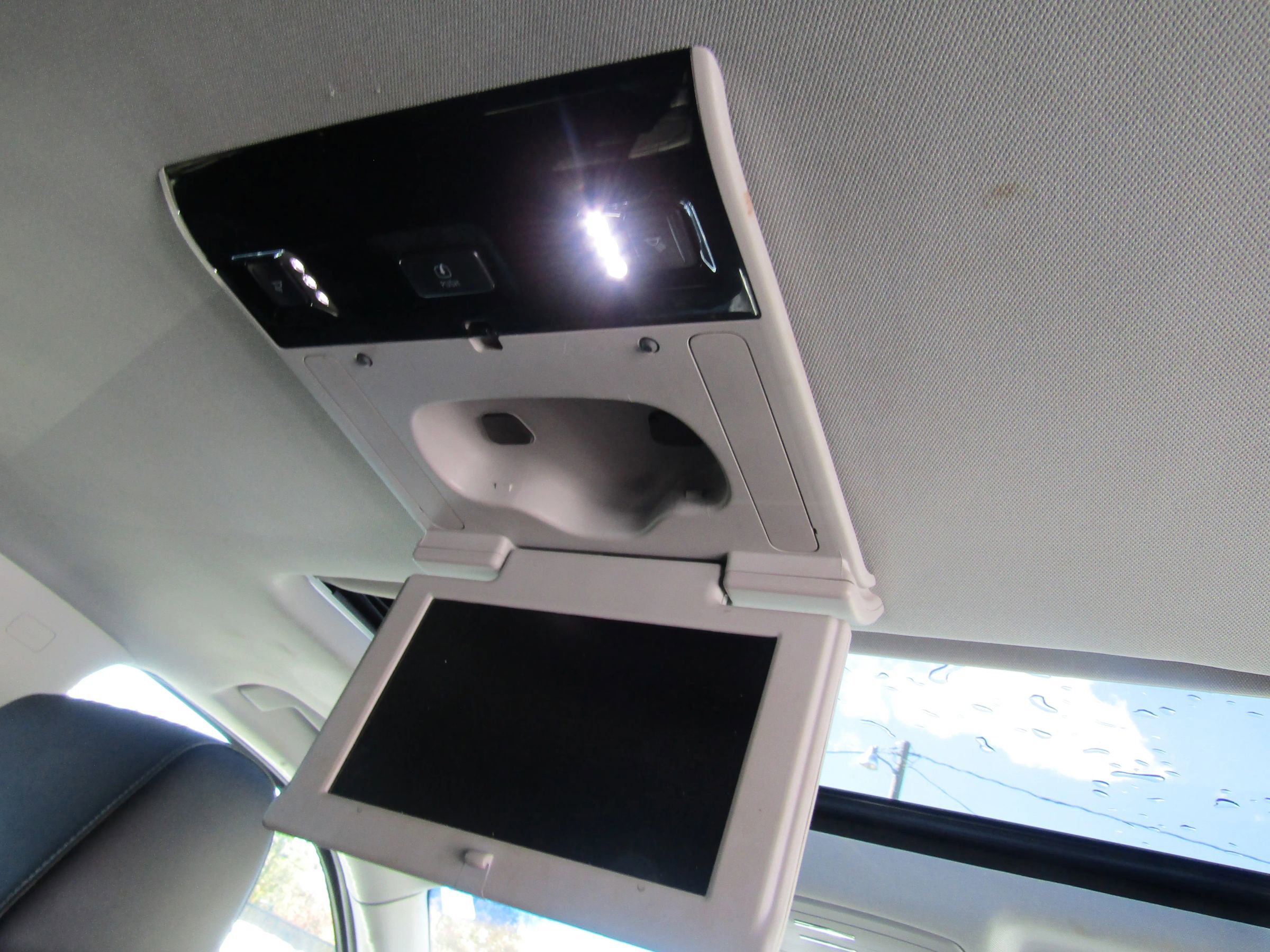 Used 2020 Chevrolet Tahoe LT image 14