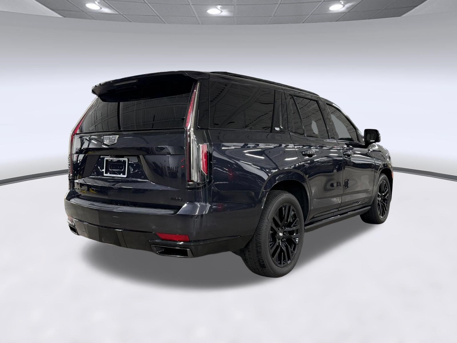 Used 2023 Cadillac Escalade Sport Platinum w/ Heavy-Duty Trailer Package AWD/4WD image 8