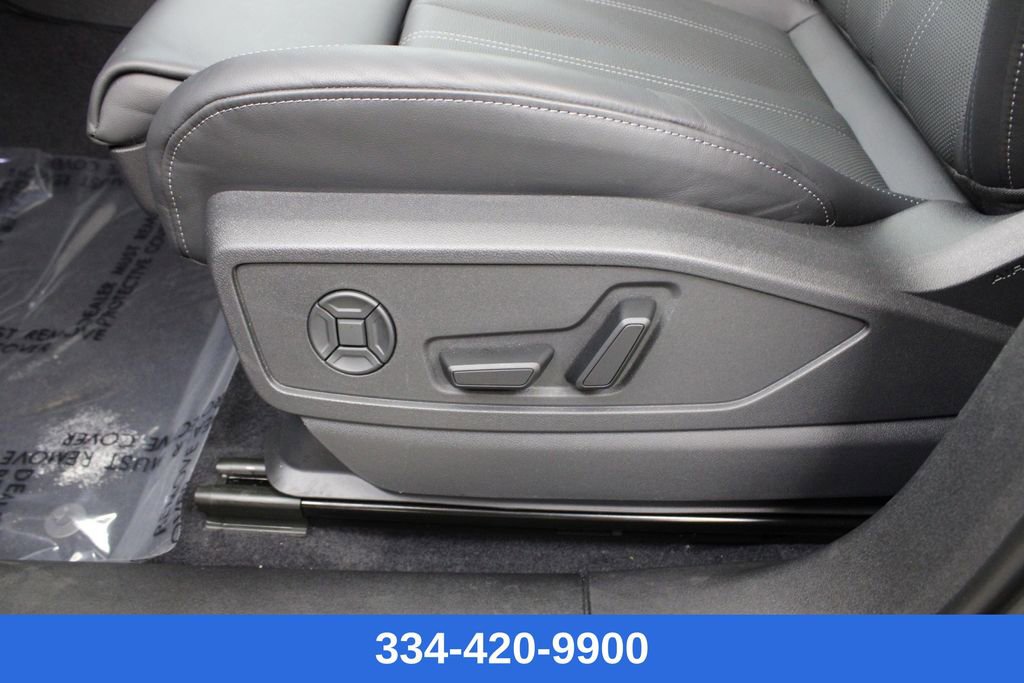 New 2025 Audi Q5 Premium Plus image 18