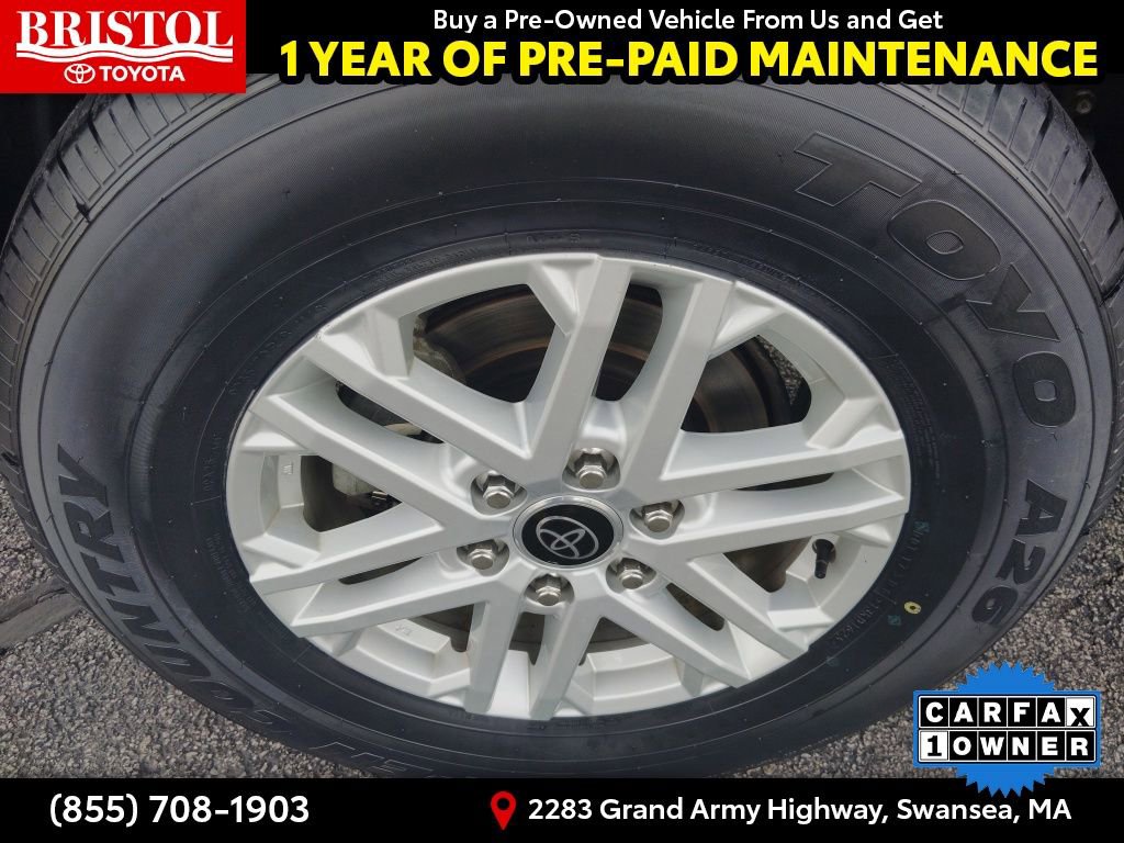 Used 2022 Toyota Tundra SR5 w/ SR5 Convenience Package image 13