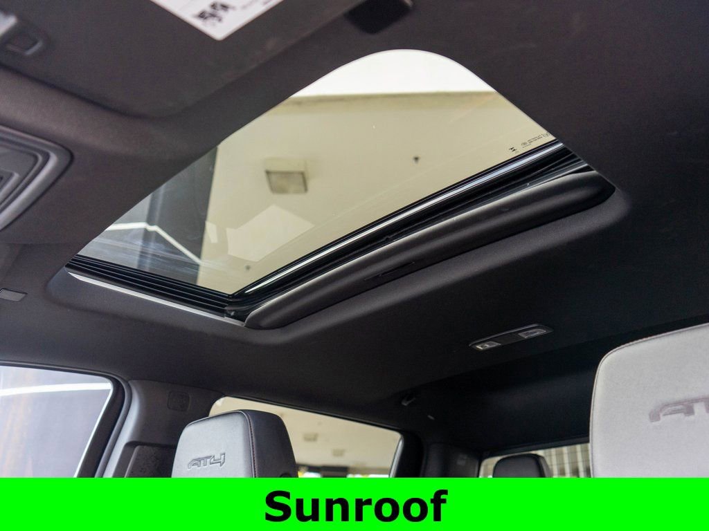Used 2024 GMC Sierra 1500 AT4 w/ AT4 Preferred Package image 4