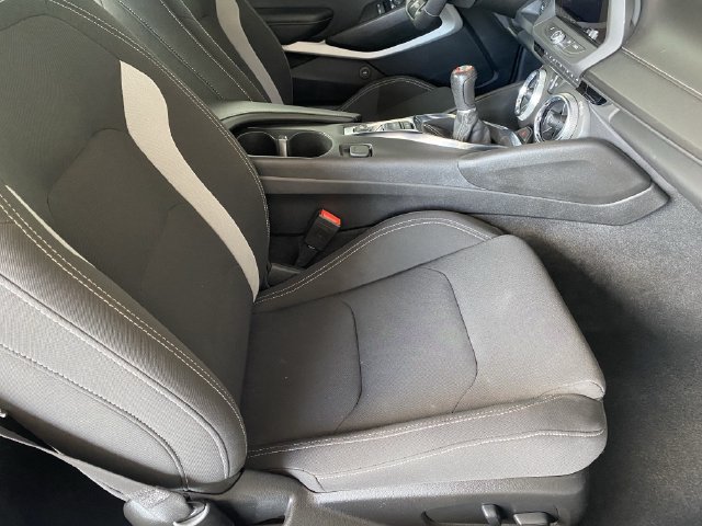 Used 2021 Chevrolet Camaro SS RWD image 10