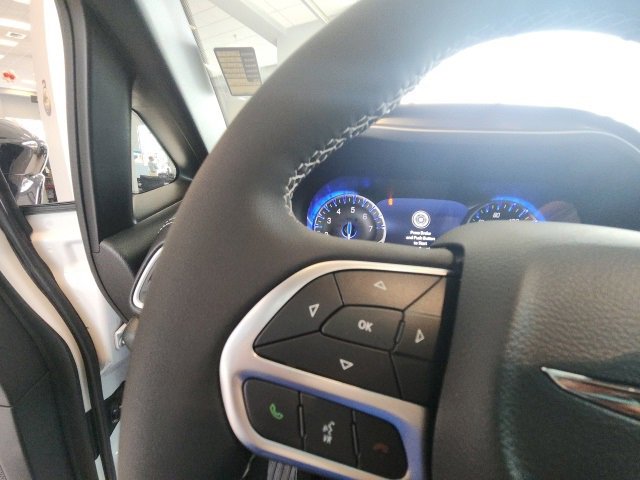New 2026 Chrysler Pacifica Select image 43