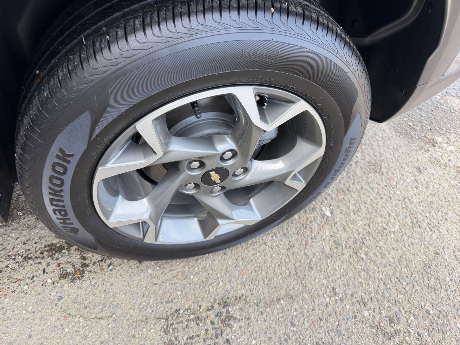 Used 2025 Chevrolet Trax LT image 31