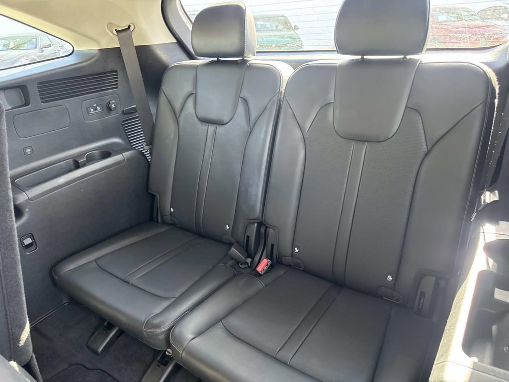 Used 2024 Kia Sorento S image 25