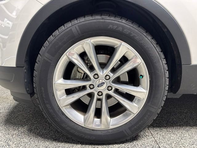 Used 2019 Ford Explorer XLT w/ Equipment Group 201A FWD image 3