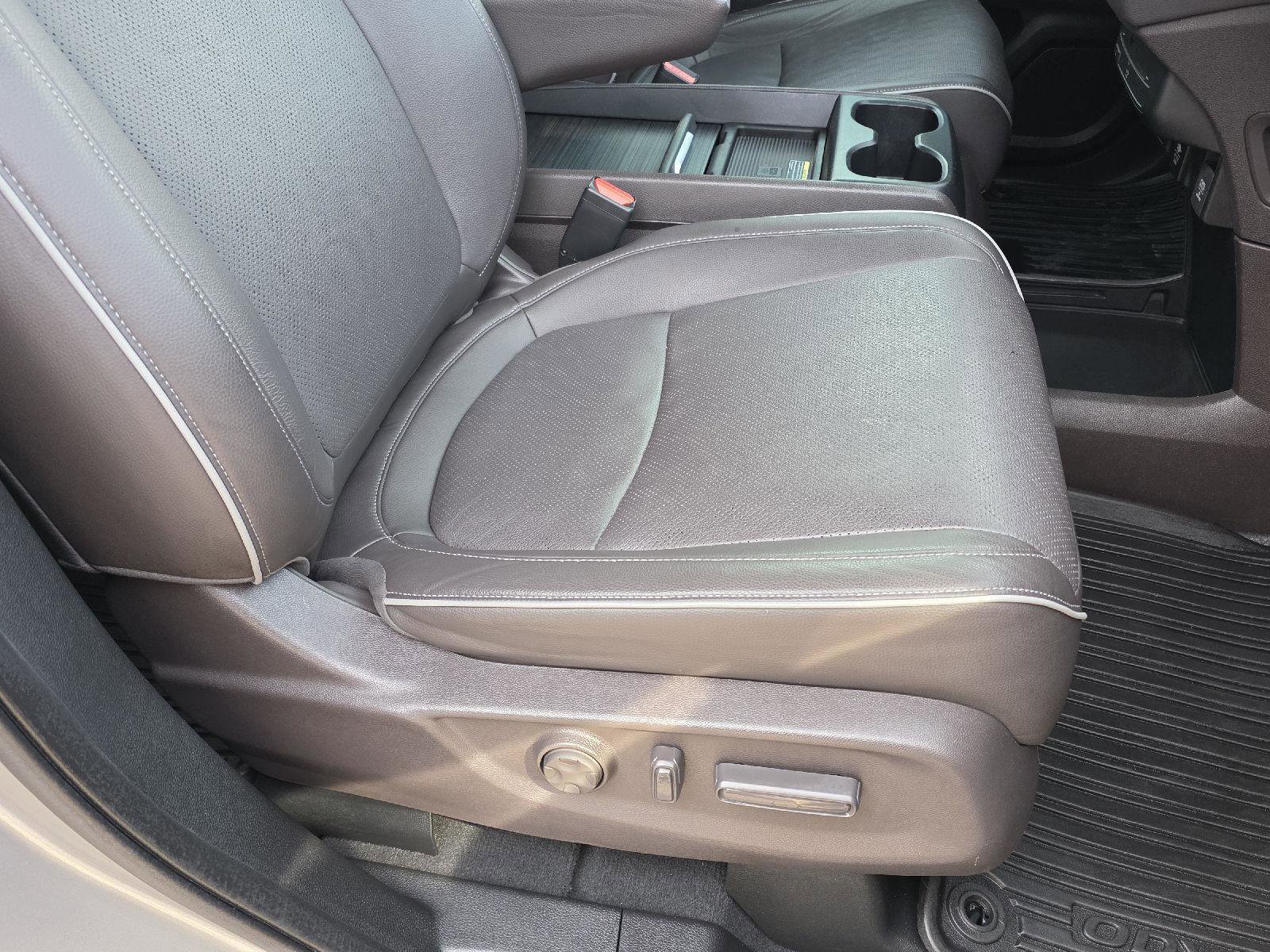 Used 2023 Honda Odyssey Elite image 28