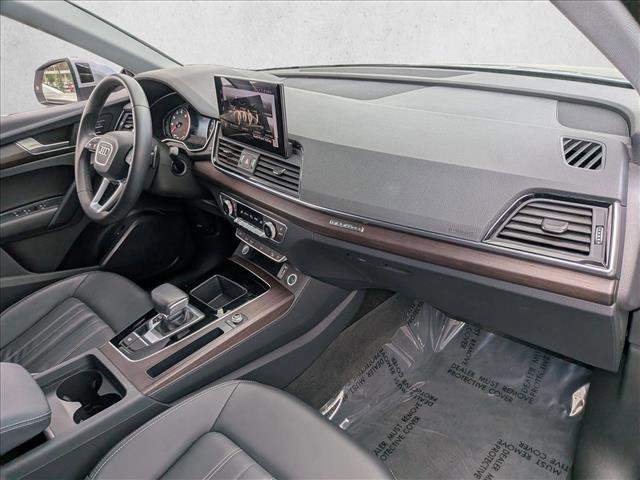 Certified 2023 Audi Q5 2.0T Premium w/ Convenience Package AWD/4WD image 23