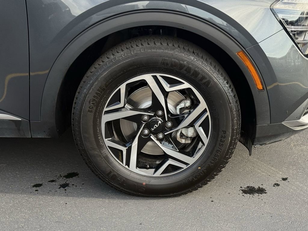 Used 2024 Kia Sportage LX image 10