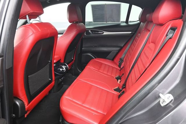 Used 2023 Alfa Romeo Stelvio Veloce AWD/4WD image 9