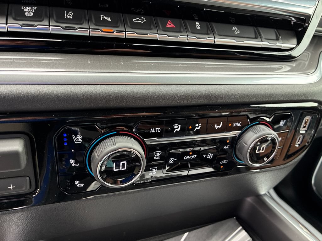 New 2026 Chevrolet Silverado 3500 High Country w/ High Country Premium Package AWD/4WD image 15