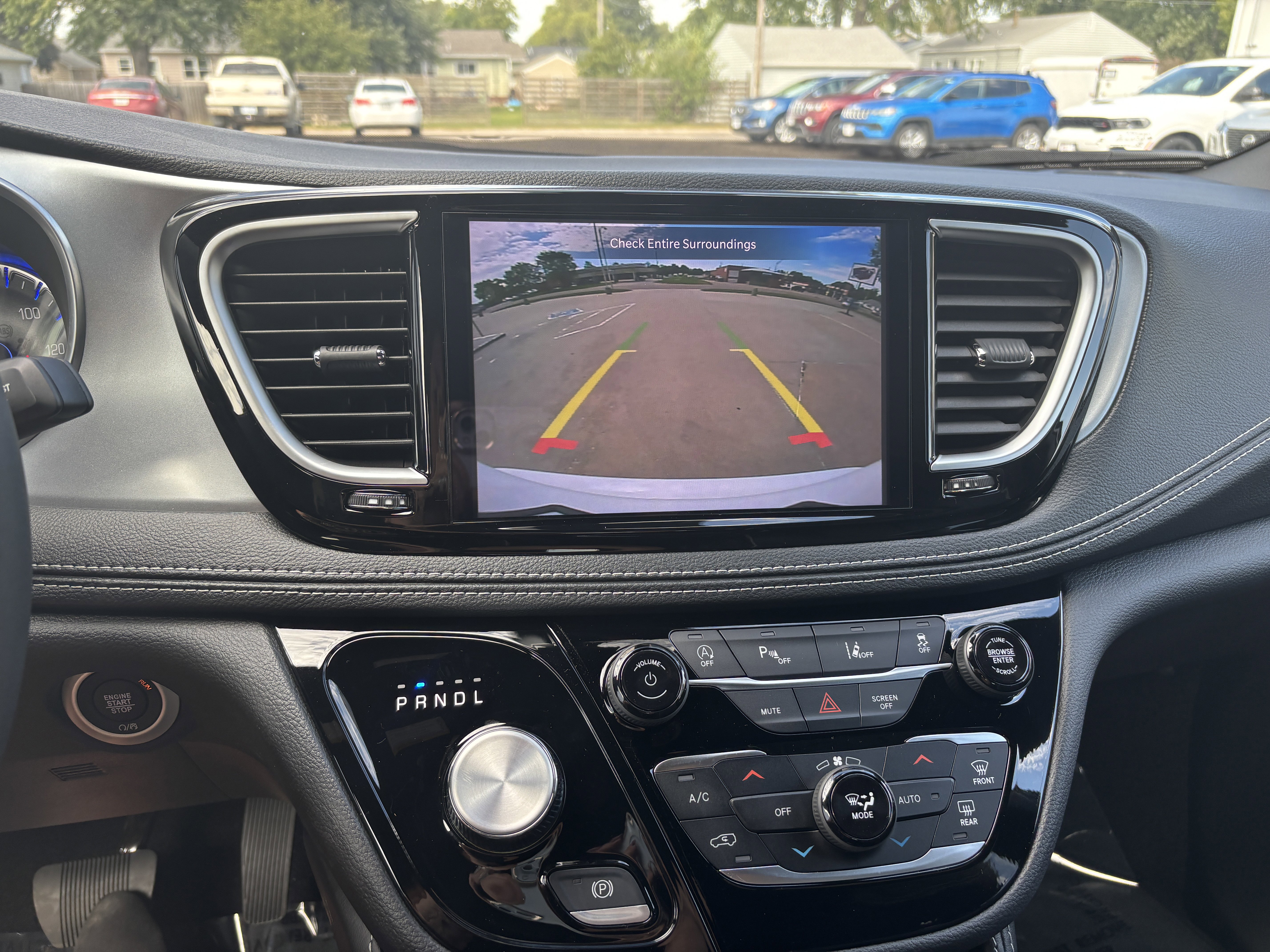 New 2026 Chrysler Pacifica Limited w/ S Appearance Package image 23