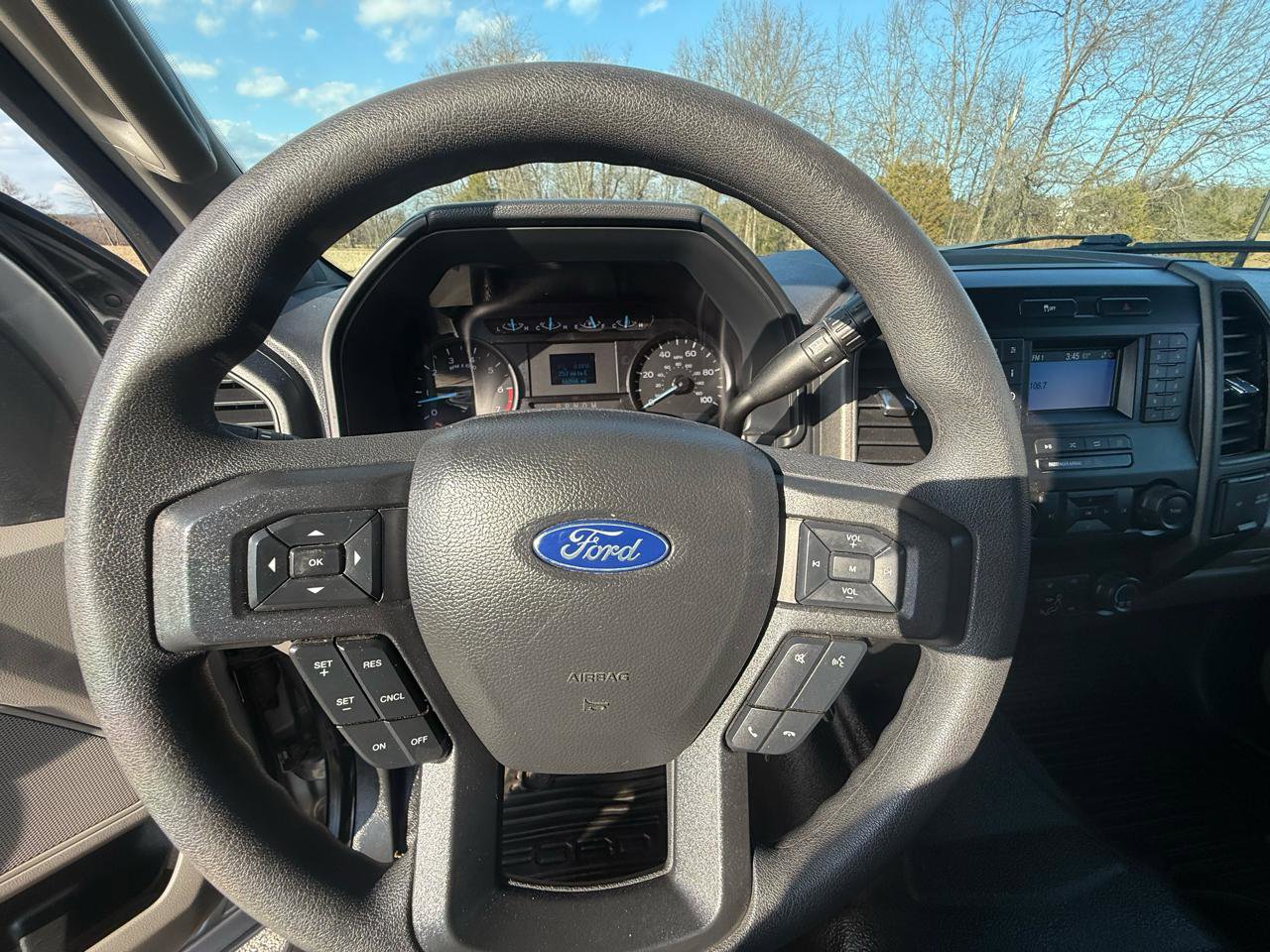 Used 2022 Ford F350 XL w/ Power Equipment Group image 23