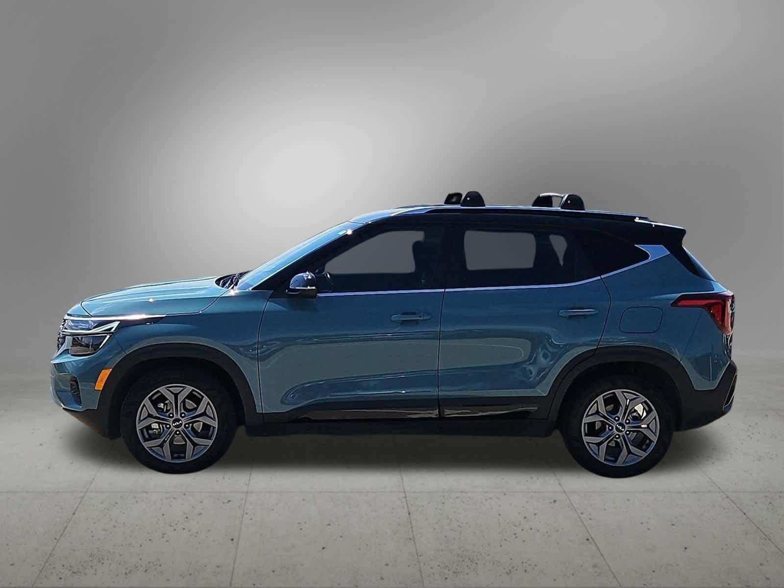 Certified 2024 Kia Seltos S FWD image 3