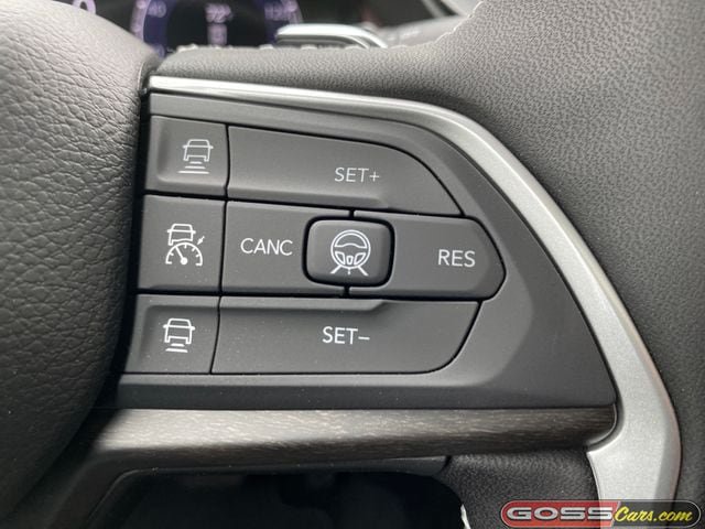 New 2026 Jeep Grand Cherokee Altitude AWD/4WD image 19