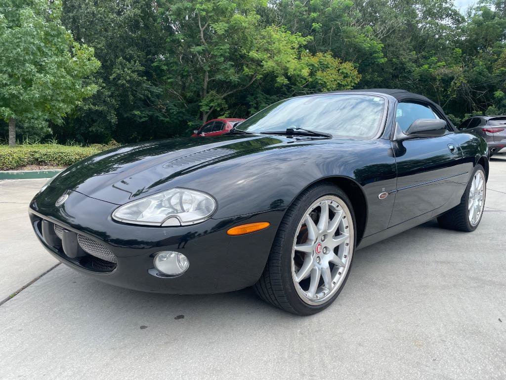 Used 2002 Jaguar XK8 Convertible RWD image 1